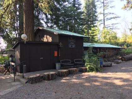 Crater Lake Gateway-Rocky Point Resort - image 7