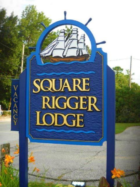 Square Rigger Lodge - main image