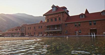 Glenwood Hot Springs Resort - image 18