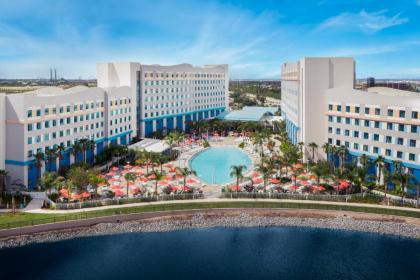 Universal's Endless Summer Resort - Surfside Inn and Suites - image 1