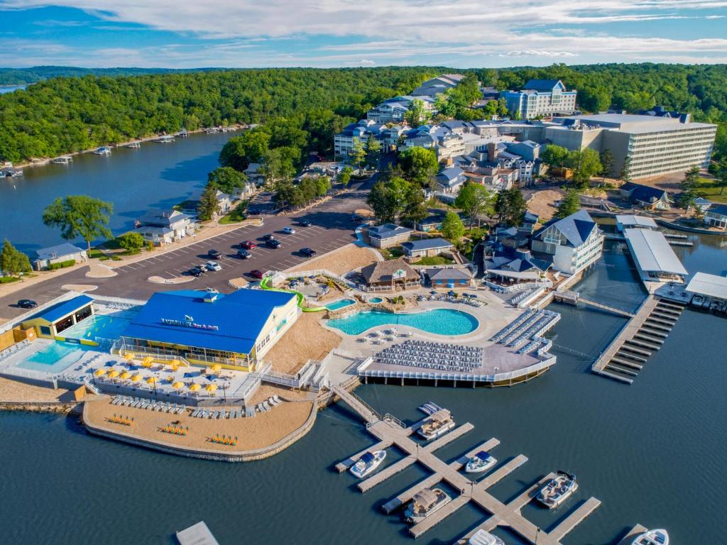 Margaritaville Lake Resort Lake of the Ozarks - main image