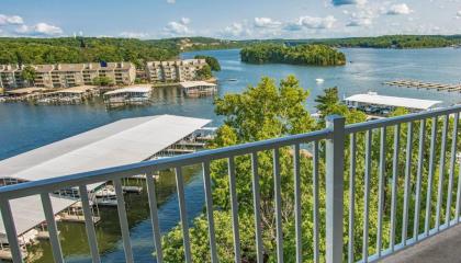 Margaritaville Lake Resort Lake of the Ozarks - image 13