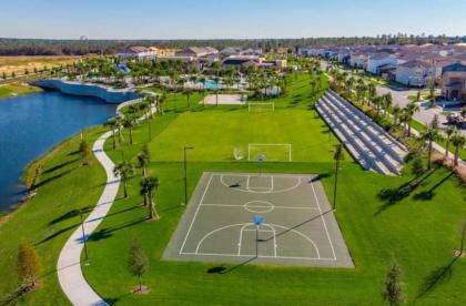 Unique Design Multiple Vacation Homes Side By Side Next to Disney World - image 17