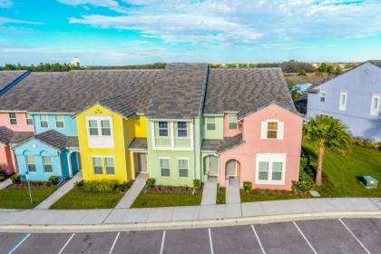 Fabulous Townhome with themed bedroom at Family Resort FE0450 - image 8