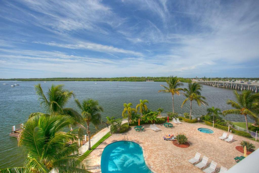 312 - Boca Ciega Resort - image 3