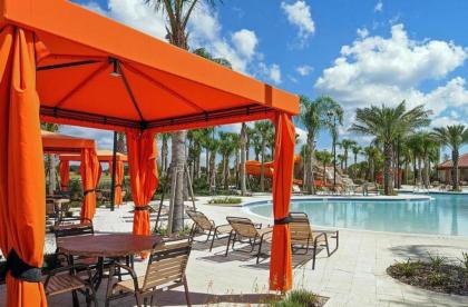 Orlando Tropical Luxury Water Resort - image 17