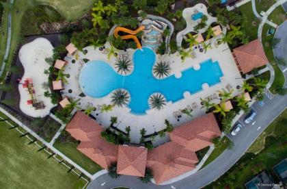 Orlando Tropical Luxury Water Resort - image 3