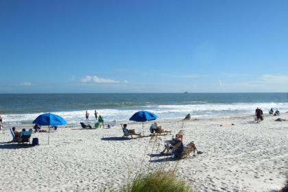 Hilton Head Resort - image 3