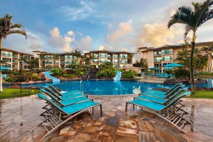 Waipouli Beach Resort Penthouse Exquisite Ocean & Pool View Condo! - image 11