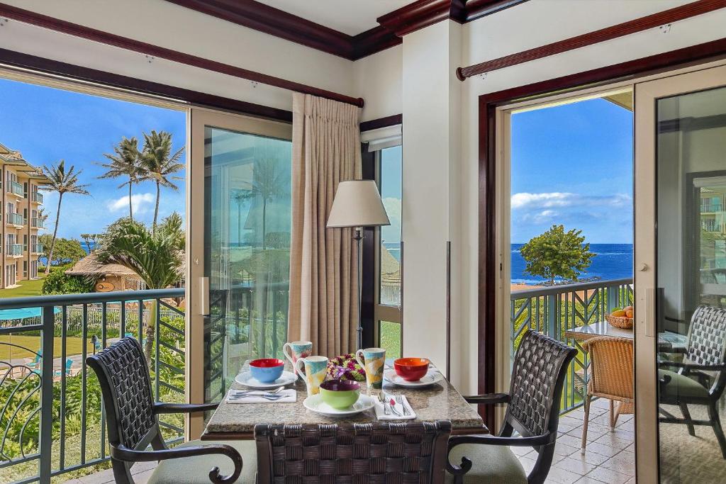 Waipouli Beach Resort Exquisite Ocean View Condo With Beach Front View! AC Pool - image 2