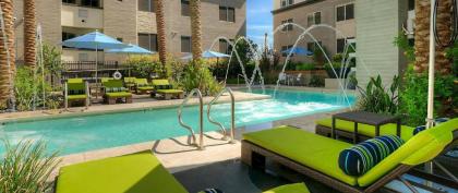 Phoenix Hosp 1 mile-2 bedroom Unit- 24 Hour Resort Pool-Amazing Gym with Parking - image 14