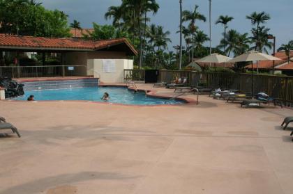 Spacious 1 BR/1 BA Keauhou Gardens condo at Kona Coast Resort - image 2