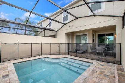 Luxury 4 Bedroom Townhome on Solara Resort Orlando Townhome 3104 - image 14