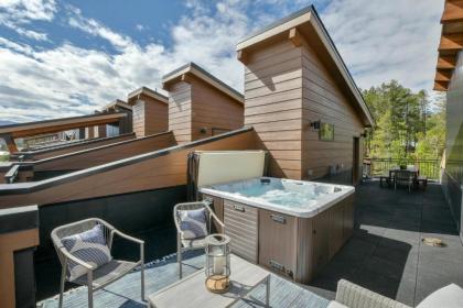 New Luxury Villa #280 Near Resort With Rooftop Hot Tub & Great Views -FREE Activities & Equipment Rentals Daily - image 3