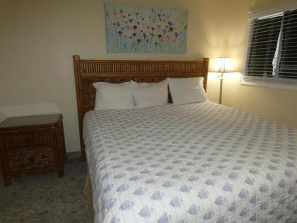 1011 Waters Edge Resort condo - image 12