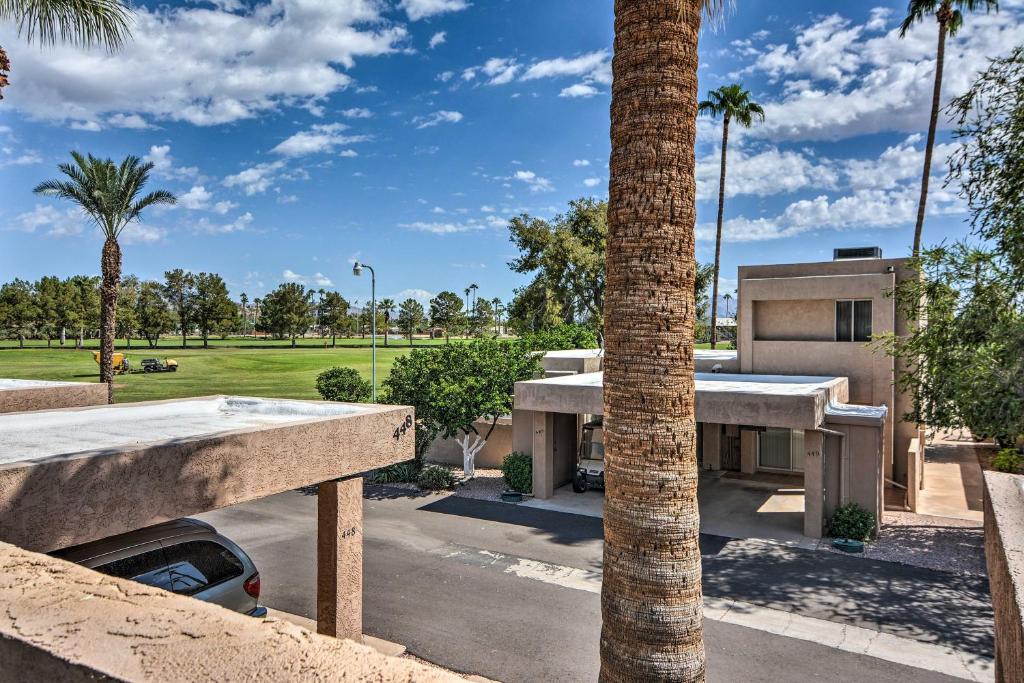 Southwestern Getaway in Mesa with Patio and Pool Access - image 4