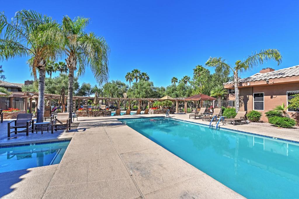 Resort Retreat in Paradise Valley and Kierland Area! - image 3