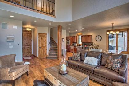 Lakefront House with Grill in Fox Acres Mtn Resort! - image 14