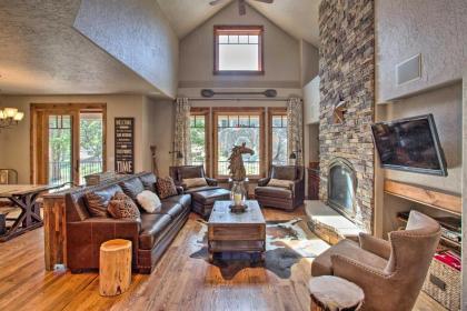 Lakefront House with Grill in Fox Acres Mtn Resort! - image 3