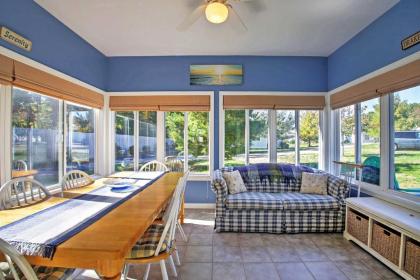 Wells Cottage with Resort Amenities - 1 Mi to Beach! - image 4