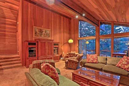 Cabin Near Shuttle and Less Than 2 Mi to Northstar Ski Resort - image 10