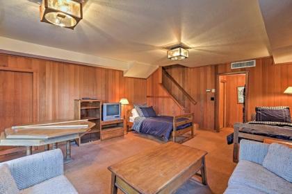 Cabin Near Shuttle and Less Than 2 Mi to Northstar Ski Resort - image 14