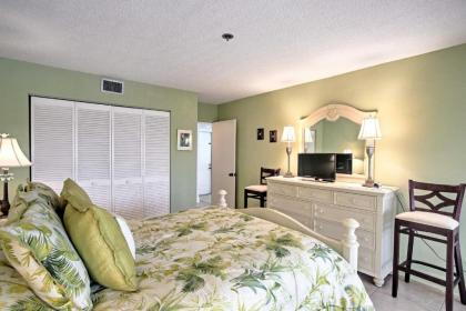 Resort-Style Condo with Pool- 19 Miles to Fort Myers! - image 6