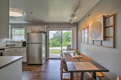 Renovated Branson Condo with Resort-Style Pool Access - image 1