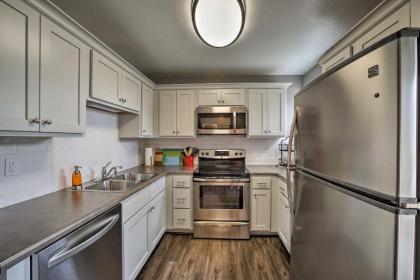 Renovated Branson Condo with Resort-Style Pool Access - image 15