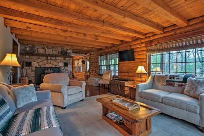 Family-Friendly Massanutten Log Home with Views! - image 1