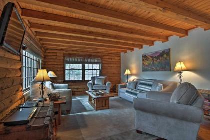 Family-Friendly Massanutten Log Home with Views! - image 16