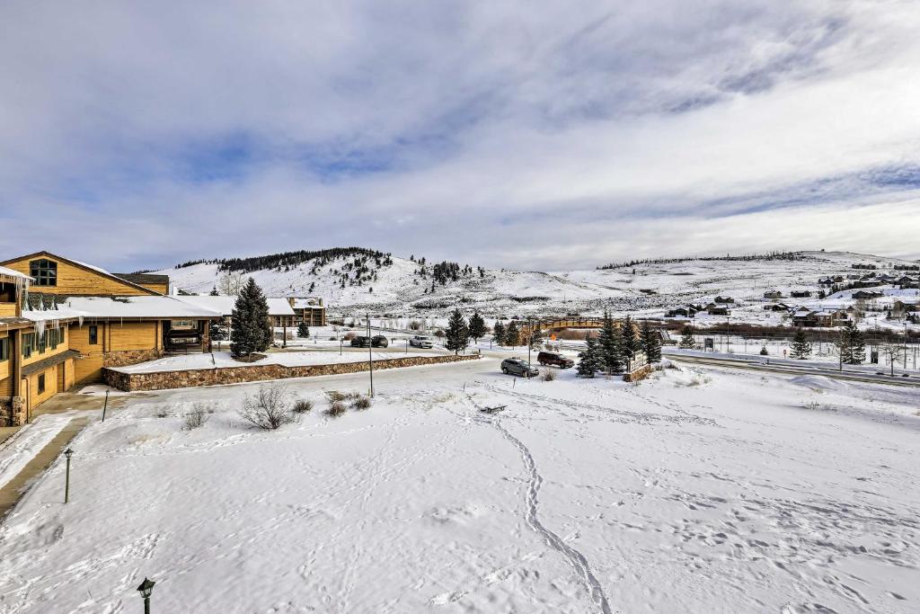 The Inn at Silver Creek Resort Retreat with Balcony! - image 6