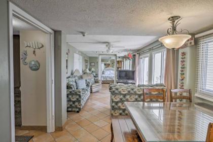 Oceanside Panama City Beach Resort Condo with 2 Pools - image 5