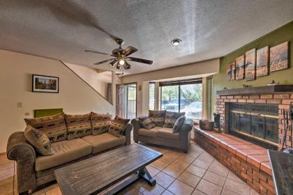 Country Pines Townhome Gated Resort with Pool and Spa - image 1