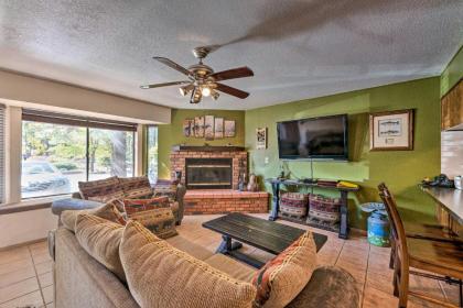 Country Pines Townhome Gated Resort with Pool and Spa - image 15