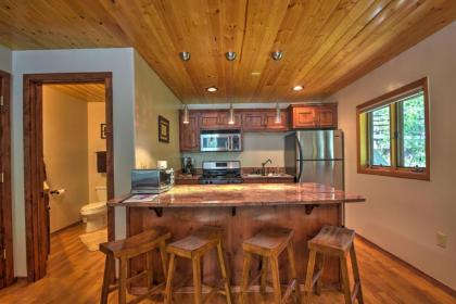 Cozy Streamside Studio 1 Mi From Taos Ski Resort! - image 7