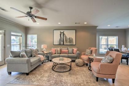 Contemporary Resort Condo with Patio on Lake Hamilton - image 12