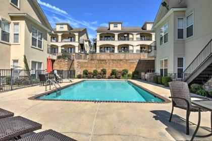 Contemporary Resort Condo with Patio on Lake Hamilton - image 19