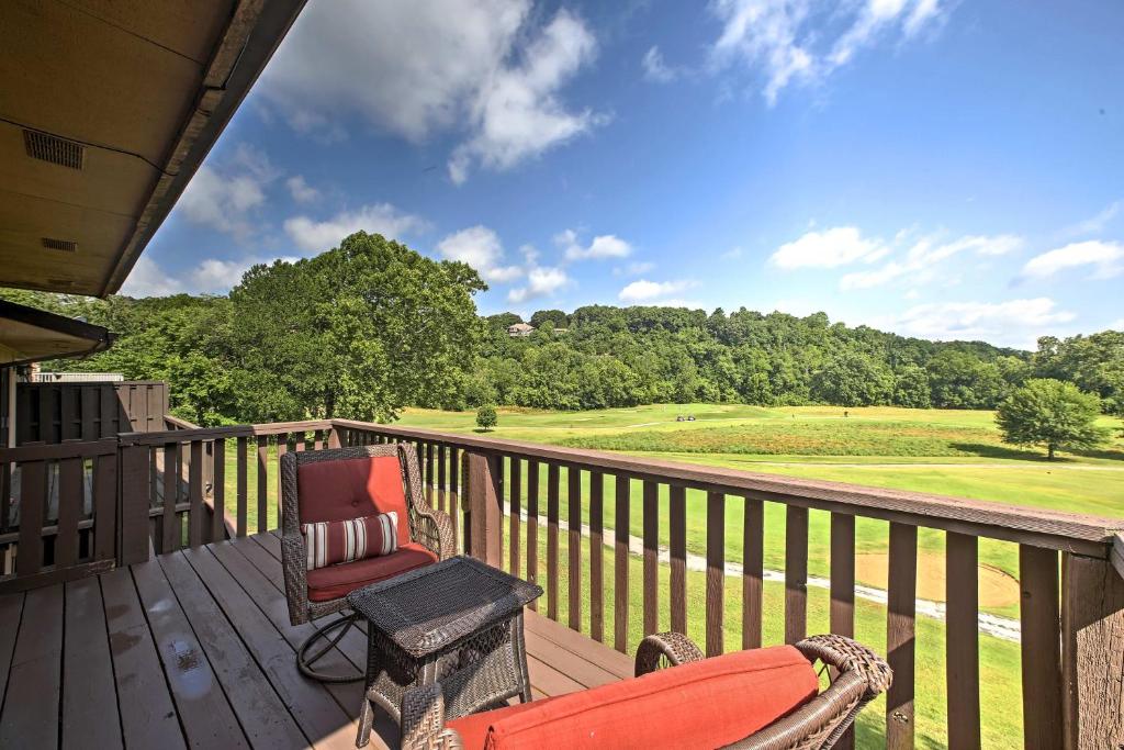 The Birdhouse with Balcony and Golf Course View! - image 7