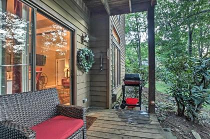 Wintergreen Resort Mountain Condo with Pool Access! - image 6