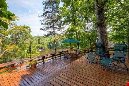 Quiet Lakefront Cottage with Dock and Resort Access! - image 11