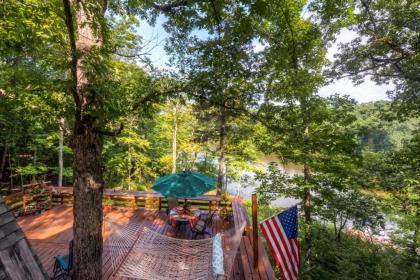 Quiet Lakefront Cottage with Dock and Resort Access! - image 16