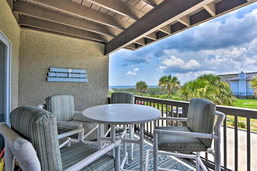 Ocean-View Resort Condo with Pool and Beach Access - image 4