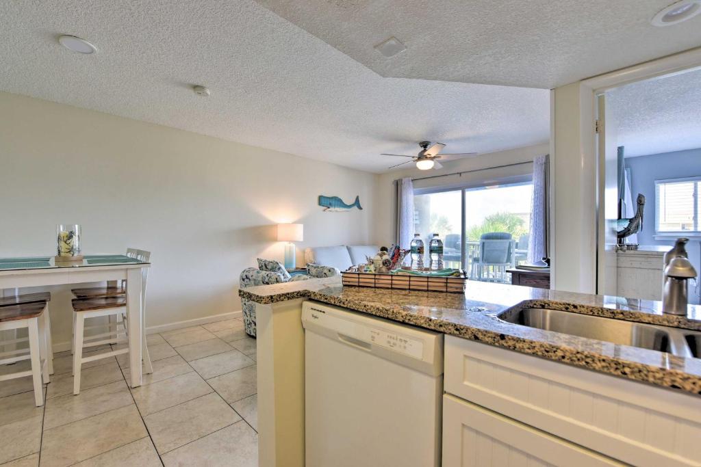 Ocean-View Resort Condo with Pool and Beach Access - image 7