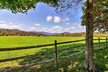 Stowe Townhome with Deck Mtn Views and Resort Perks! - image 20