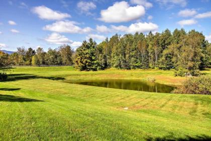 Stowe Townhome with Deck Mtn Views and Resort Perks! - image 9