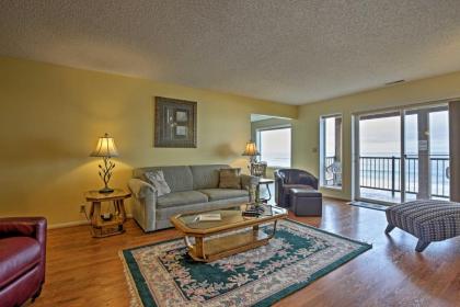 Resort Lincoln Condo with Ocean Views and Pool Access! - image 6