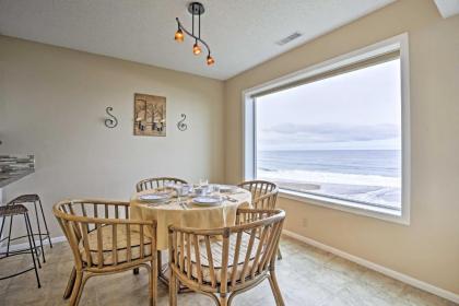 Resort Lincoln Condo with Ocean Views and Pool Access! - image 9