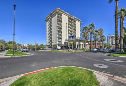 Downtown Phoenix Alcove Studio with Resort Amenities - image 10