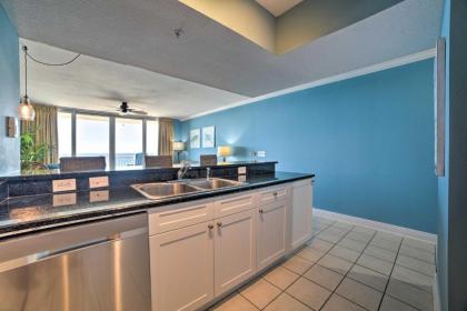 Spectacular Oceanfront Emerald Beach Resort Condo - image 16